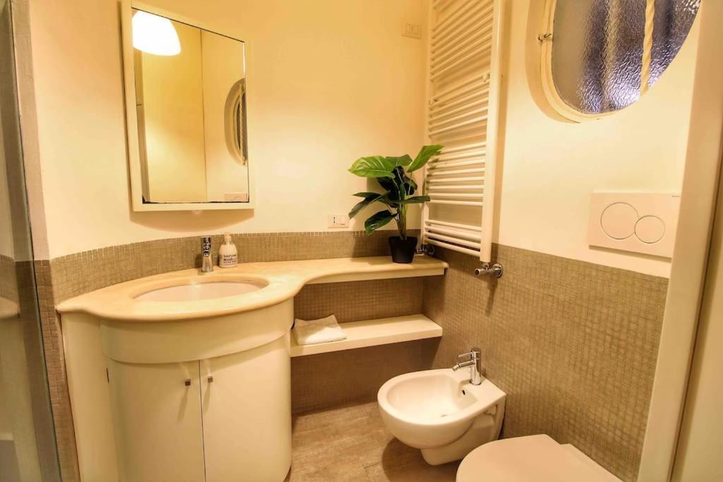 Cozy Studio Flat In Trastevere By Yourhost Roma Esterno foto